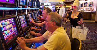Bangladesh user scenario for Dhaka browsing 577bet on a phone